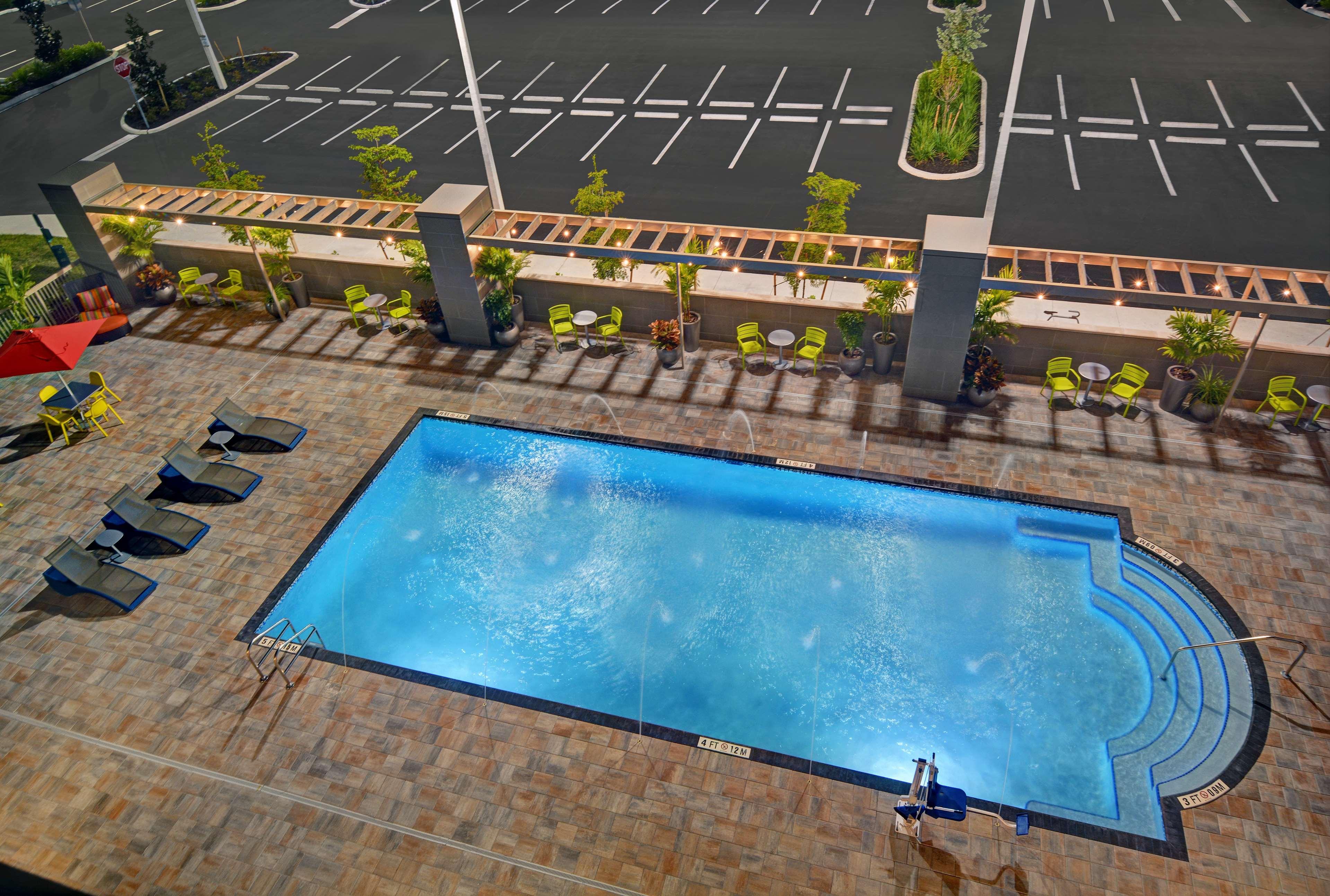 Home2 Suites By Hilton Fort Myers Colonial Blvd Екстер'єр фото