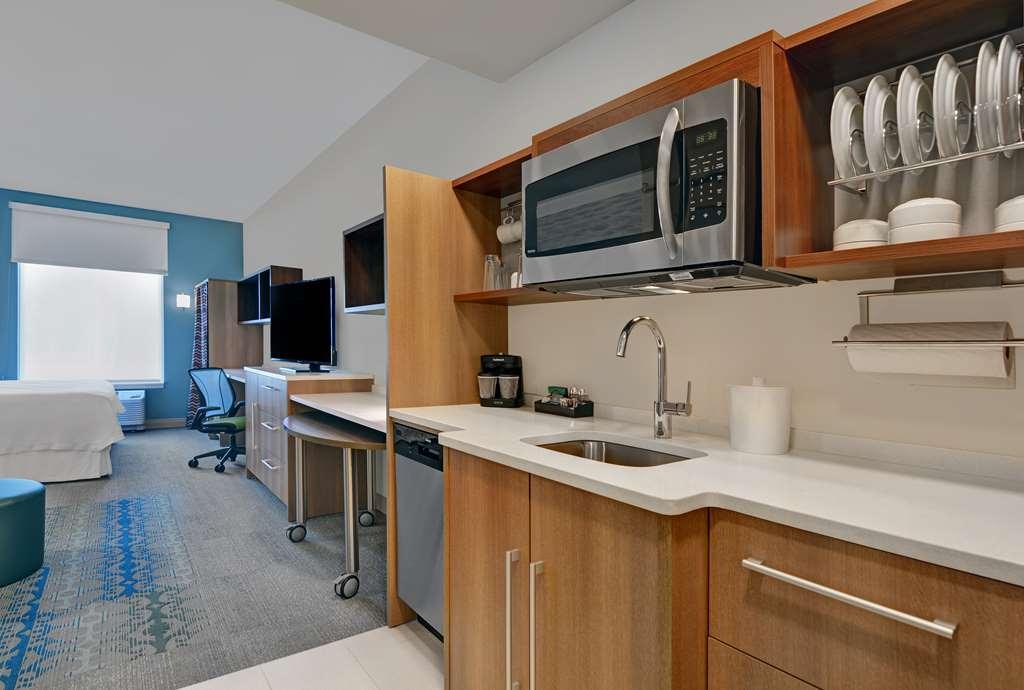 Home2 Suites By Hilton Fort Myers Colonial Blvd Номер фото
